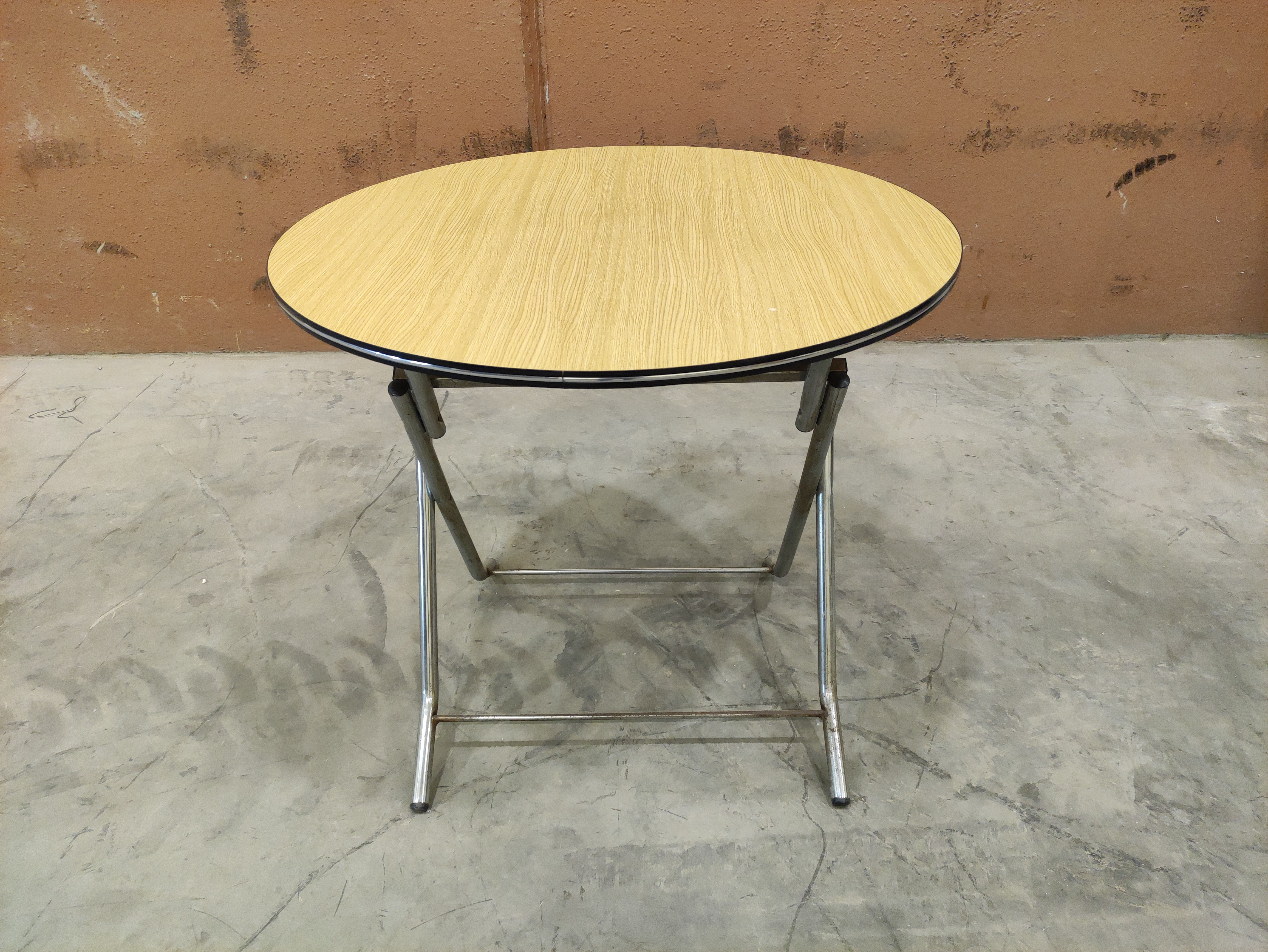 mesa auxiliar plegable comedor cocina formica 72.5x80 1u